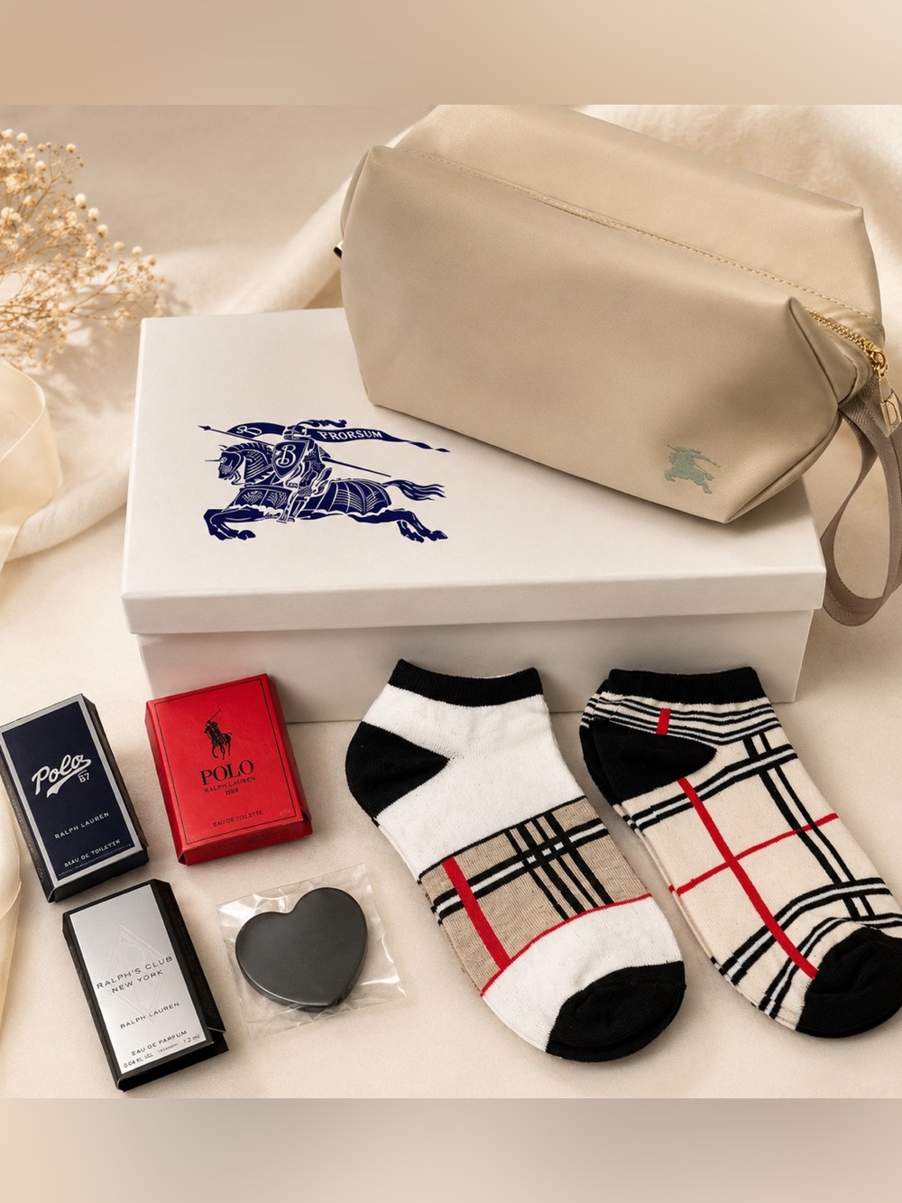 Burberry Beauty Unisex Travel Bag and Samples